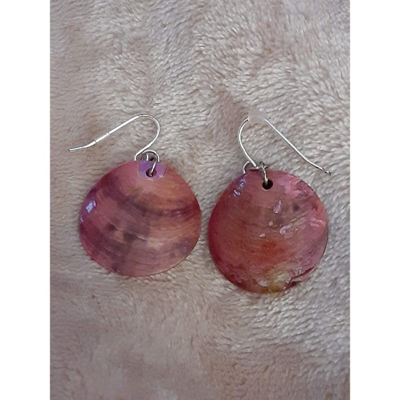 Pink shell round drop earrings 1" dyed shell beachy - Picture 4 of 4